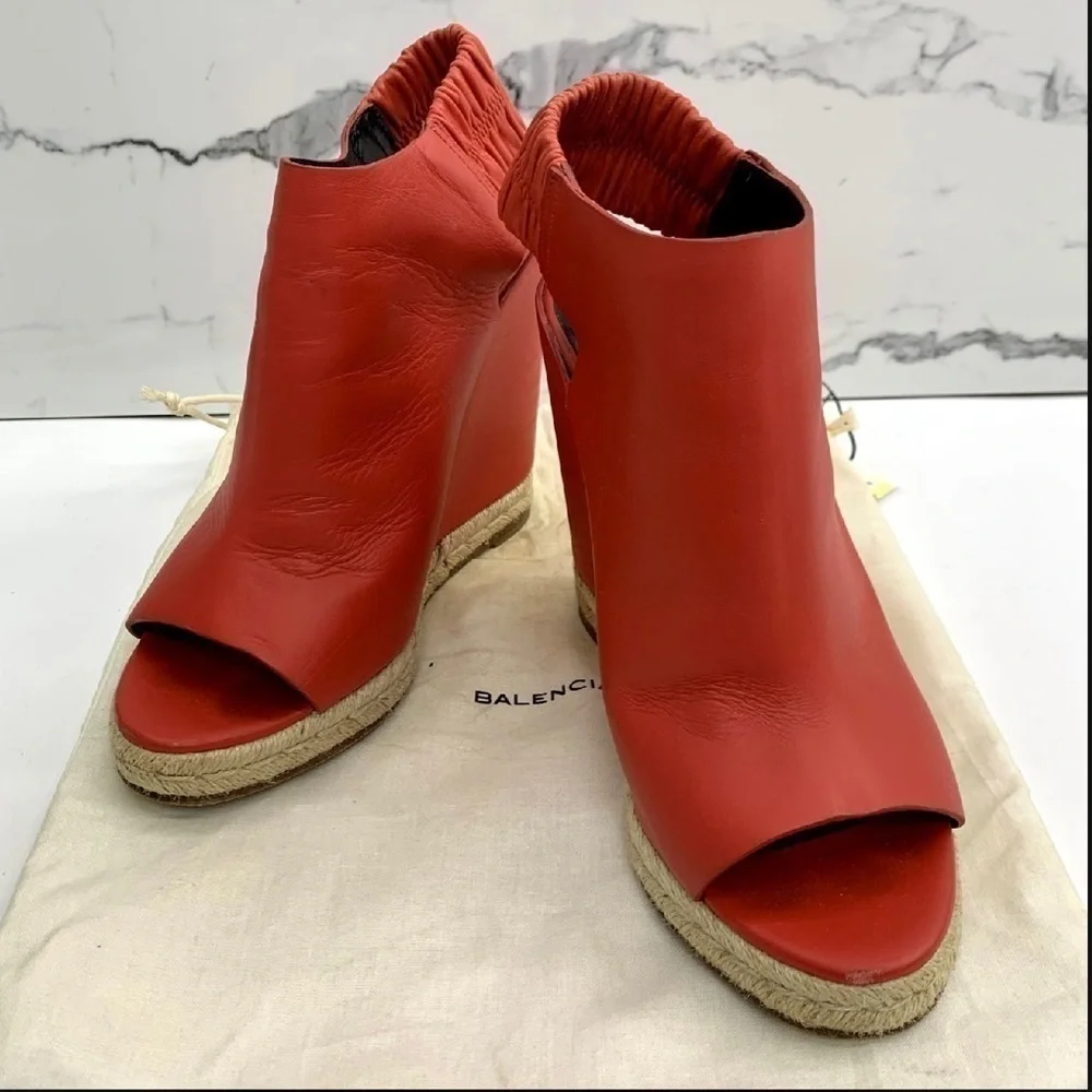 Balenciaga RED LEATHER ESPADRILLES HEELS Pumps